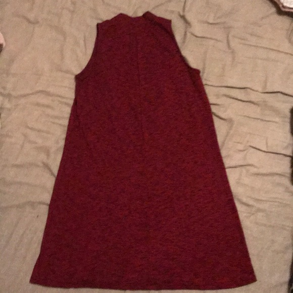 Red/Maroon Sleeveless Dress - Picture 3 of 3